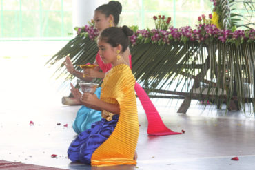 Danza durante il Songkran