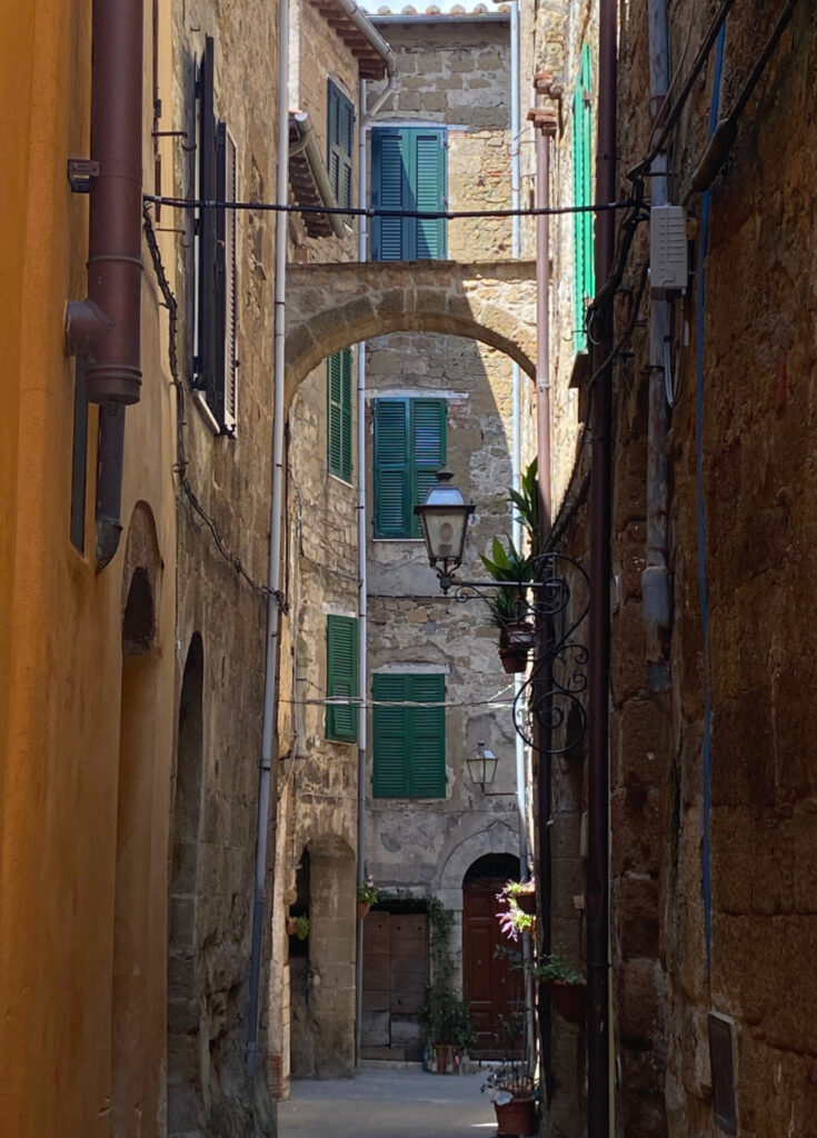 Un bel vicolo di Pitigliano