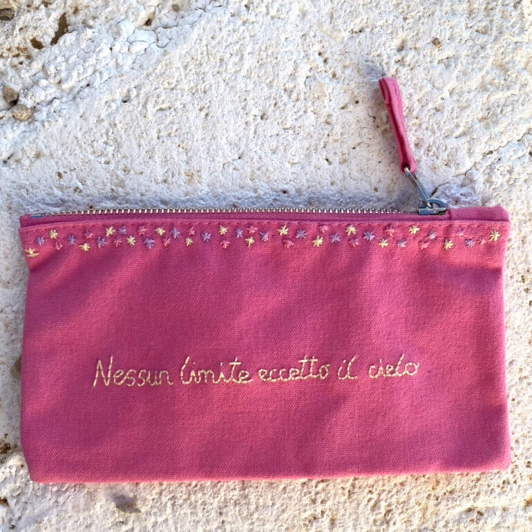 pochette con frasi di viaggio in cotone