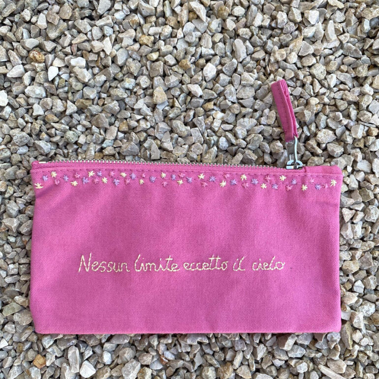 Pochette con frasi di viaggio - immagine 2