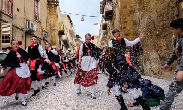 weekend di marzo: mandorlo in fiore