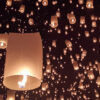 lancio delle lanterne per il Loi Krathong in Thailandia chiang Mai