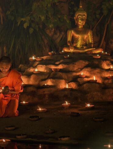 festa visakha bucha in Thailandia